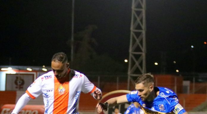 Everton sacó tres puntos de oro venciendo a Cobresal y se acerca a la salvación