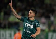 Wanderers gana, gusta y golea al líder en Playa Ancha