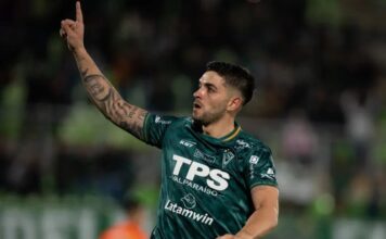 Wanderers gana, gusta y golea al líder en Playa Ancha