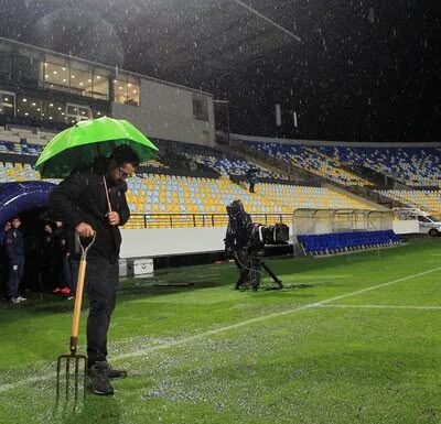 El sistema frontal frena el fútbol ANFP suspende el ascenso la liga femenina y el fútbol formativo
