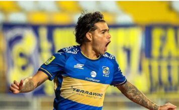 Everton golpeó de entrada y se hizo fuerte en Viña ante Universidad de Concepción