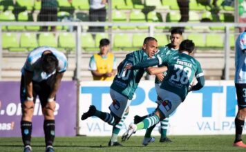 Playa Ancha es un carnaval: Santiago Wanderers lo dio vuelta en un final de locura