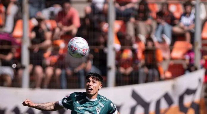 Cobreloa golpea sobre el final y Santiago Wanderers pierde el liderato en Calama
