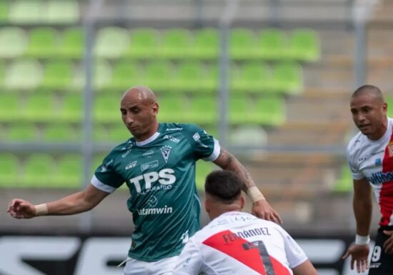 Curicó Unido remonta en Playa Ancha y complica a Santiago Wanderers